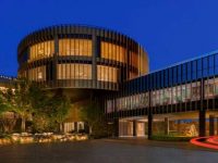 地標建筑群現身上海臨港滴水湖畔！城市綜合體包含五星級酒店、國際會議中心