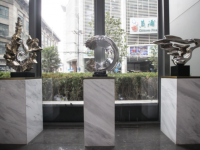 遙望陸家嘴，俯瞰黃浦江！漢口路解放大廈并存人文與商業