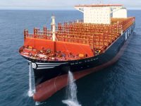 全球最大箱船紀錄又在上海刷新