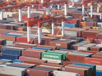 下行壓力明顯加大,上海外貿如何突圍?有企業提早開工雙倍工資搶訂單 下行壓力明顯加大,上海外貿如何突圍?有企業提早開工雙倍工資搶訂單