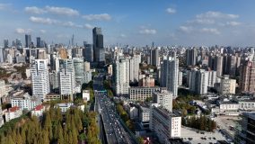 米其林總部租約到期，企業決定續租還主動煥新大樓，這些原因密不可分