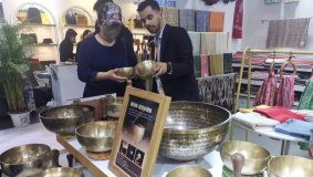 從趙子龍手辦模型到大馬士革錦緞制品，“上海好物”為消博會帶去首發首秀