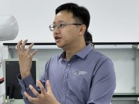 他是手術機器人前沿領域的“弄潮兒”，用更多國產醫療器械造福病人