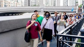 本地游客冒著酷暑也要逛馬路,上海城市深度微游方興未艾 本地游客冒著酷暑也要逛馬路,上海城市深度微游方興未艾