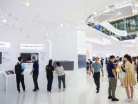 上海，外灘大會再度揭幕