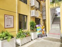 快遞小哥們有了自己的“人才公寓”,上海市中心老弄堂孕育“暖新巢” 快遞小哥們有了自己的“人才公寓”,上海市中心老弄堂孕育“暖新巢”