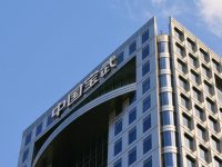 全球最大鋼企錨定“老大”變“強大”,靠“四化”沖破鋼鐵行業下行周期 全球最大鋼企錨定“老大”變“強大”,靠“四化”沖破鋼鐵行業下行周期