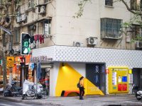 新天地商圈內，曾經冷清的百年小馬路熱鬧起來了